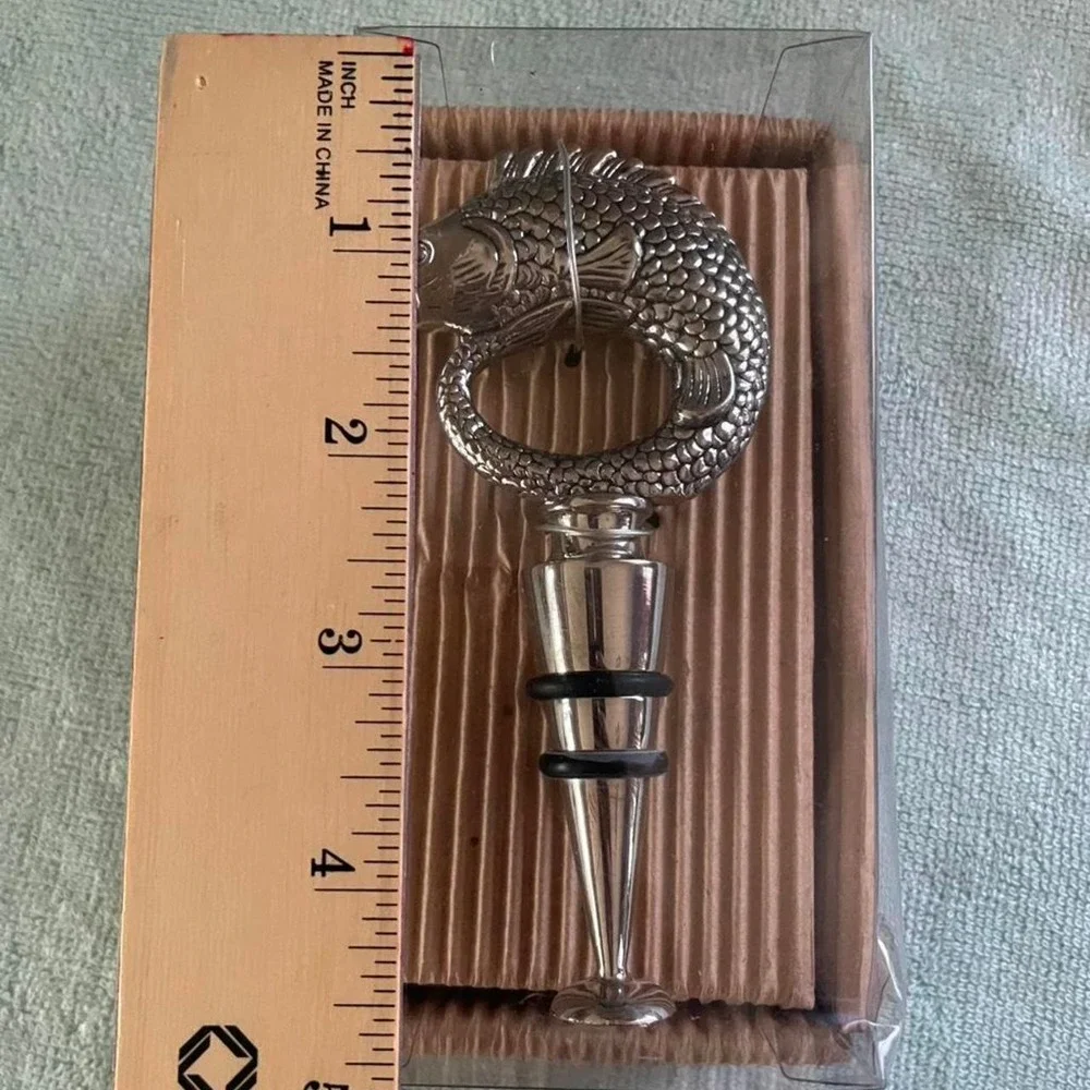 Mudpie silver fish bottle stopper